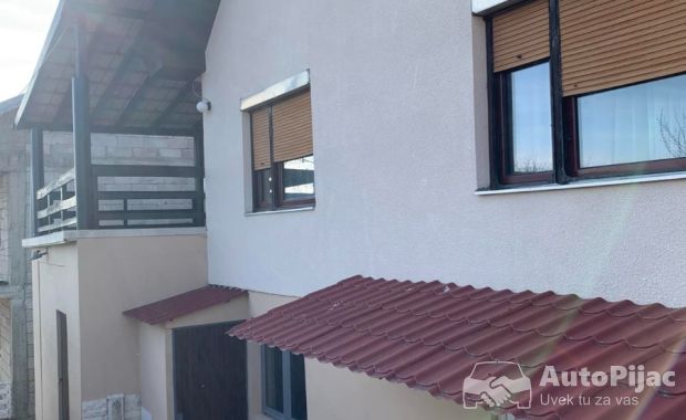 Na prodaju kuća u Lazarevcu